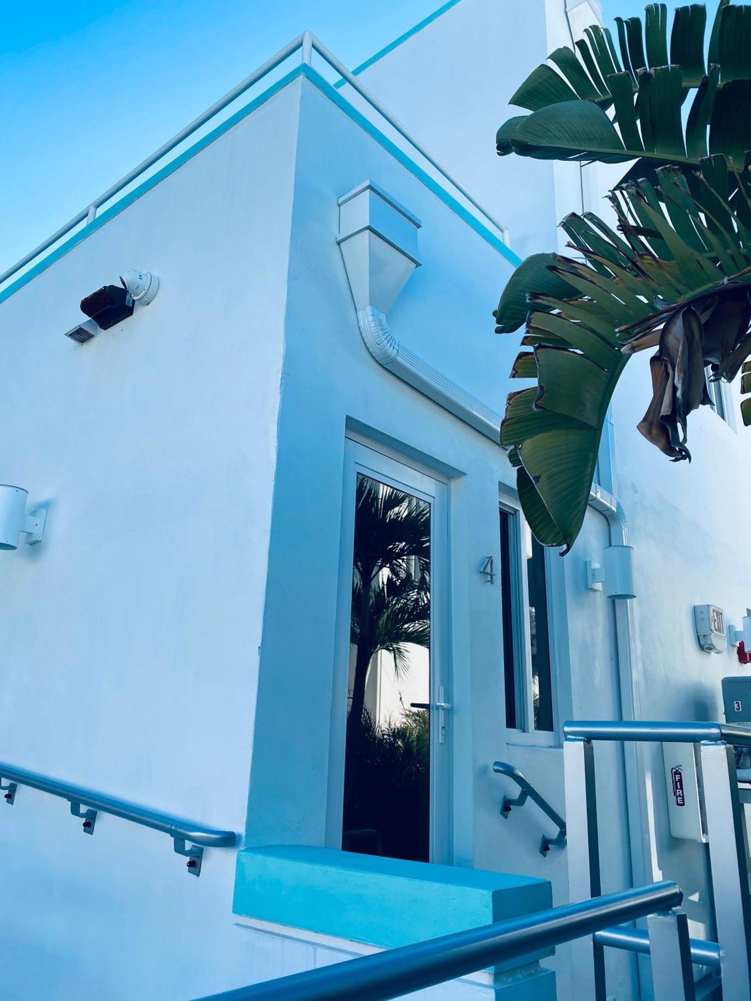 The Marlin Beachside Hollywood Room photo
