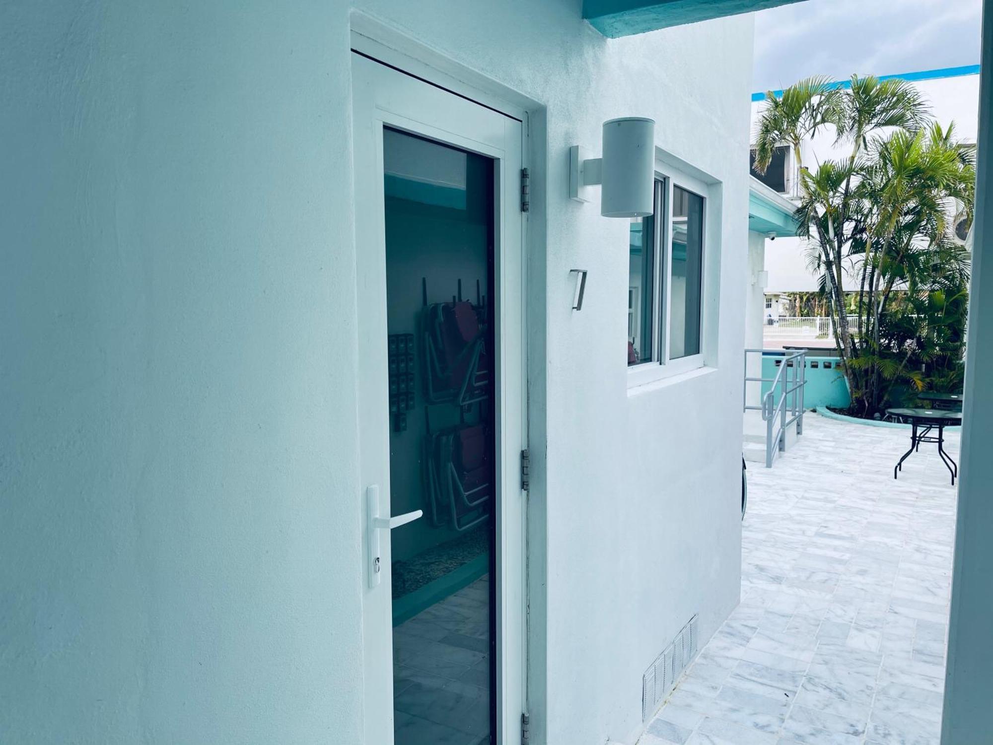 The Marlin Beachside Hollywood Room photo