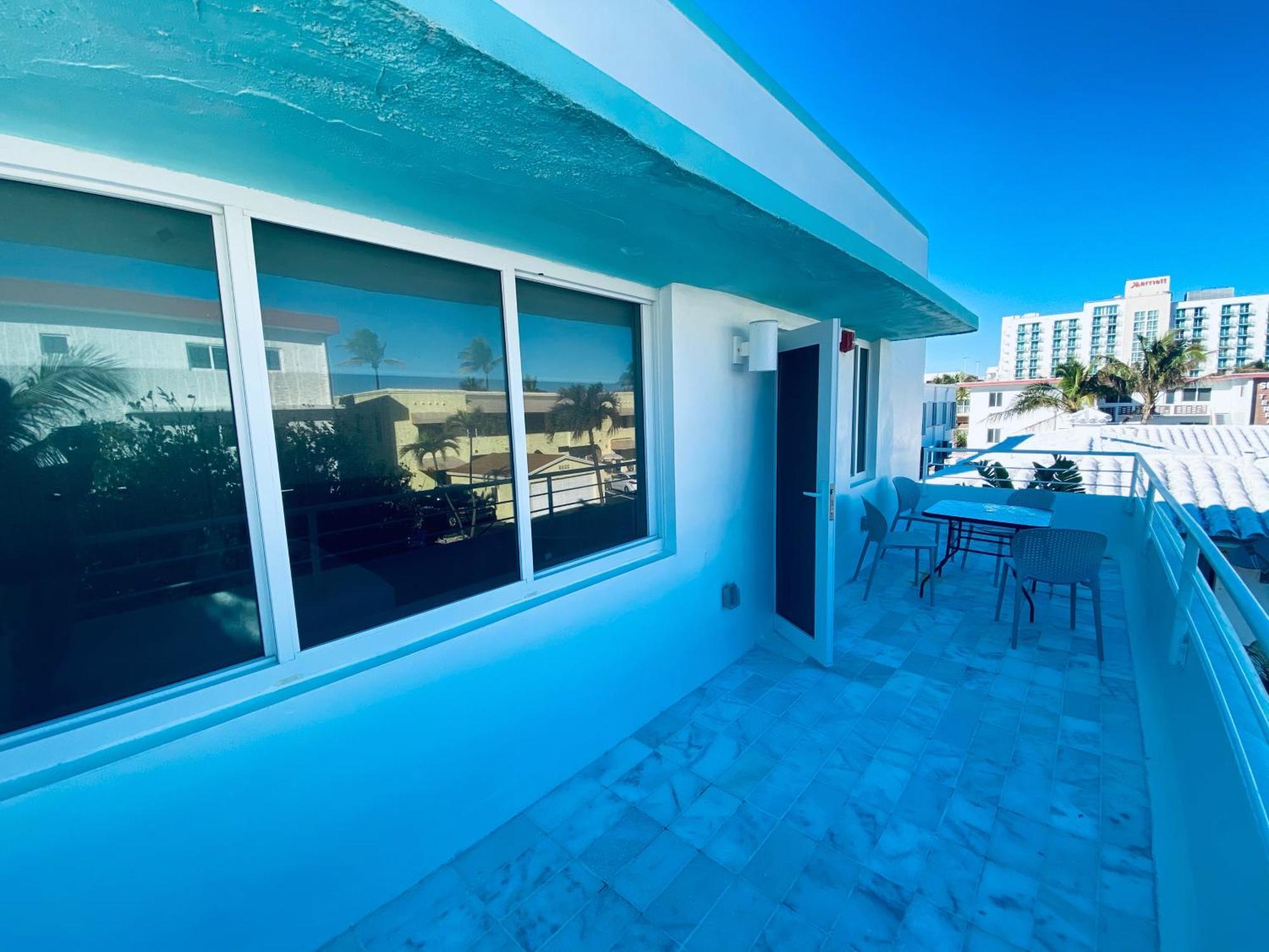 The Marlin Beachside Hollywood Room photo